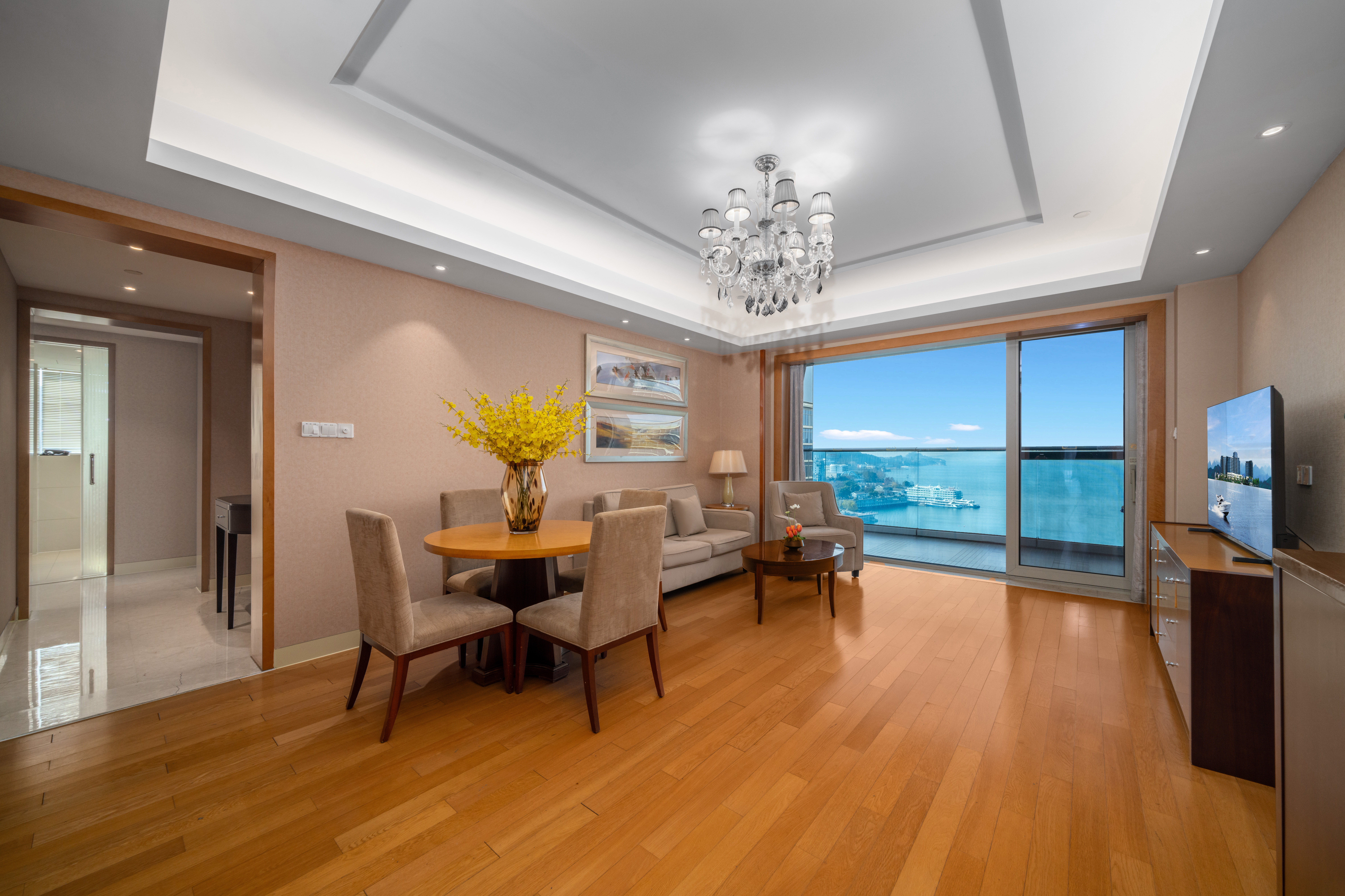 5号楼湖景两卧室豪华套房