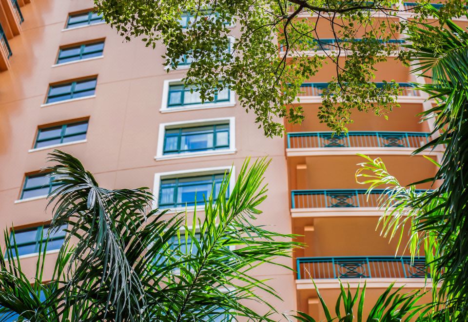 欢乐谷景观豪华大床房