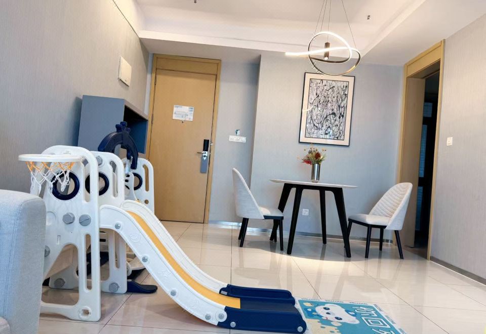 Somerset Haizhu Centre GuangzhouFamily Friendly Deluxe Executive - 2-Room (Kitchen)