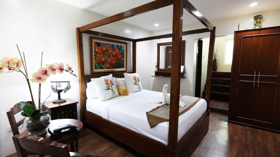 Luljetta's Garden Suites