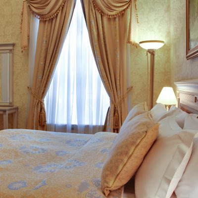 EXECUTIVE TWO-ROOM SUITE WITH 1 BEDROOM Petroff Palace Boutique Hotel Moscow Promo Code