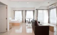 B2 Khao Yai Premier Hotel