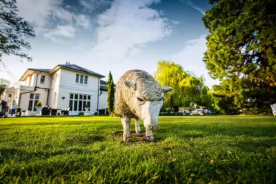 Wrexham Llyndir Hotel by Belvilla Hotels in 