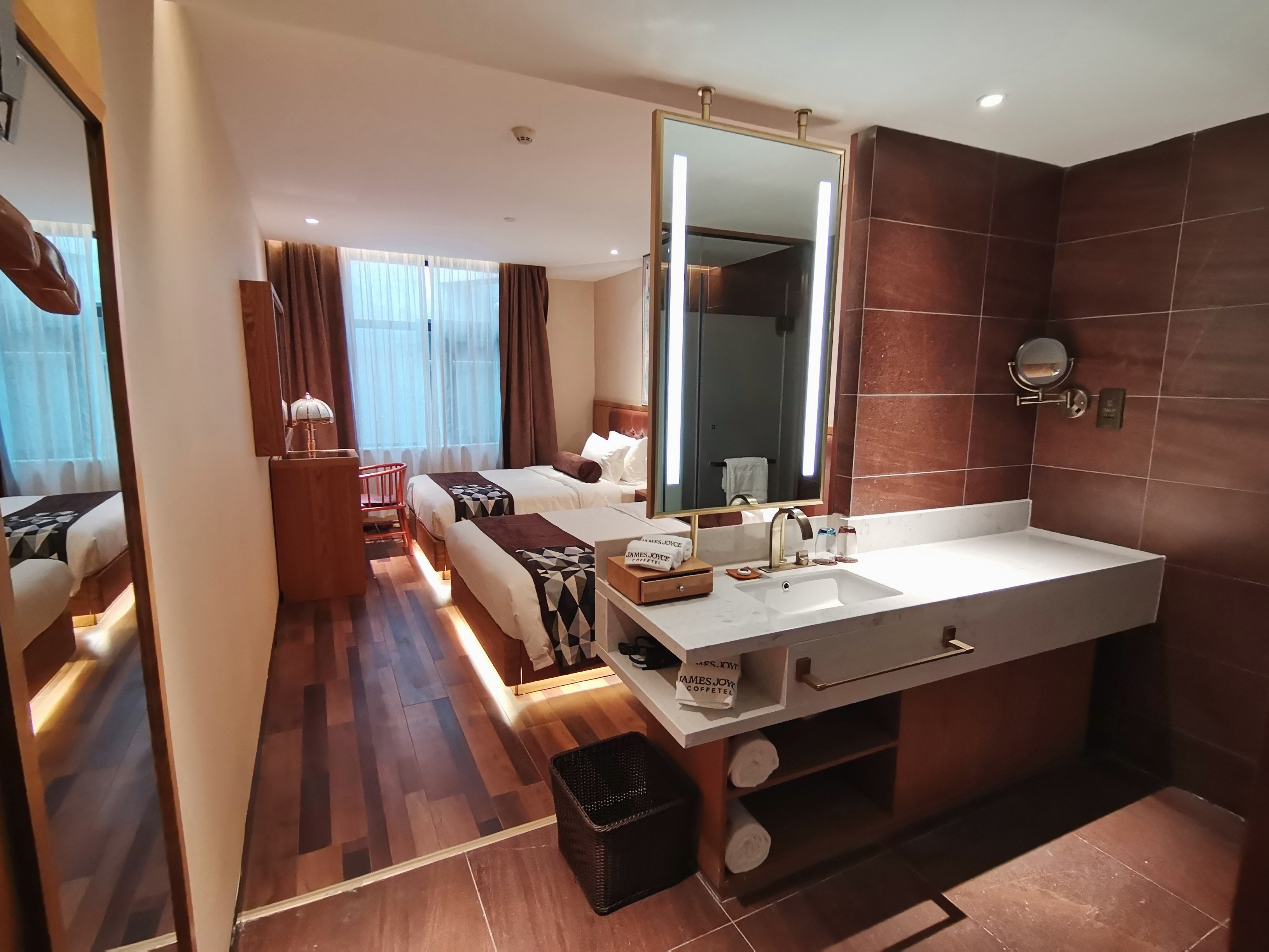 豪华双人间（电视投屏）