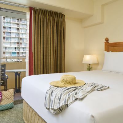 1 Bedroom Studio 1 Queen 2 Twin Beds Waikiki Malia by Outrigger Promo Code