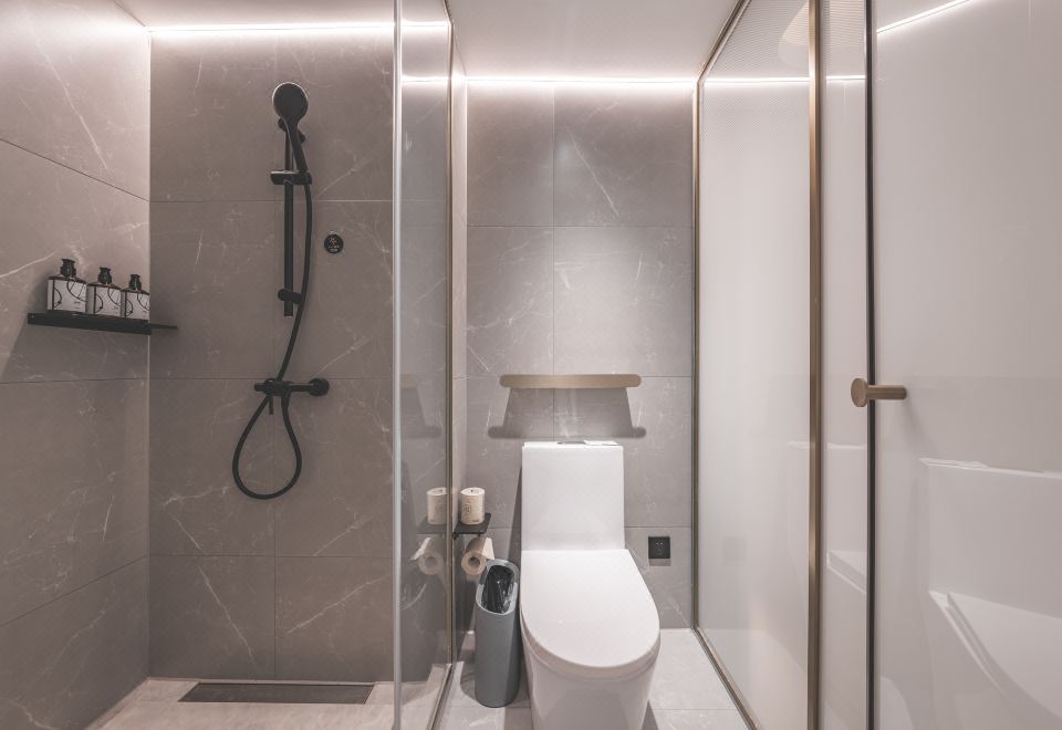 商务大床房（智能投屏+徕芬吹风机）