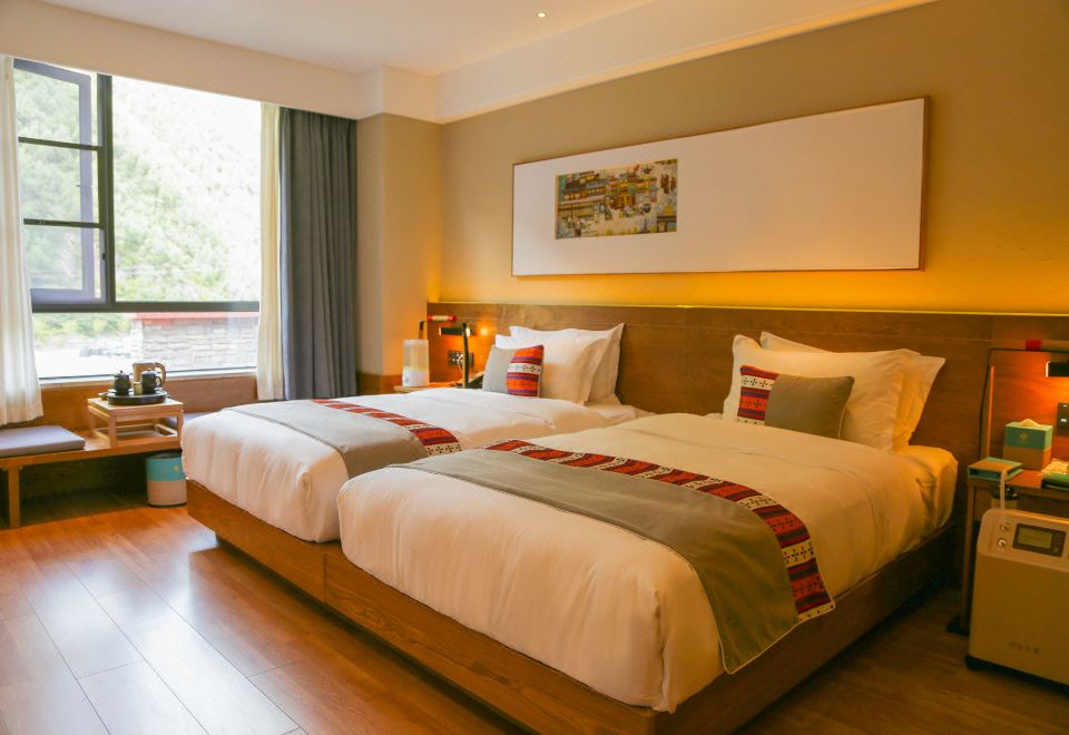 Guestroom - With View (2 Beds)