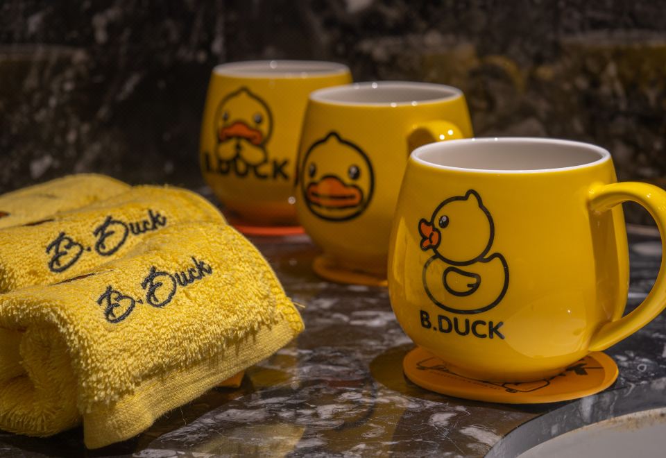 馨悦楼小黄鸭亲子房（新楼）