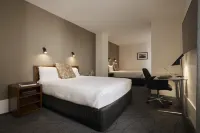 The Victoria Hotel