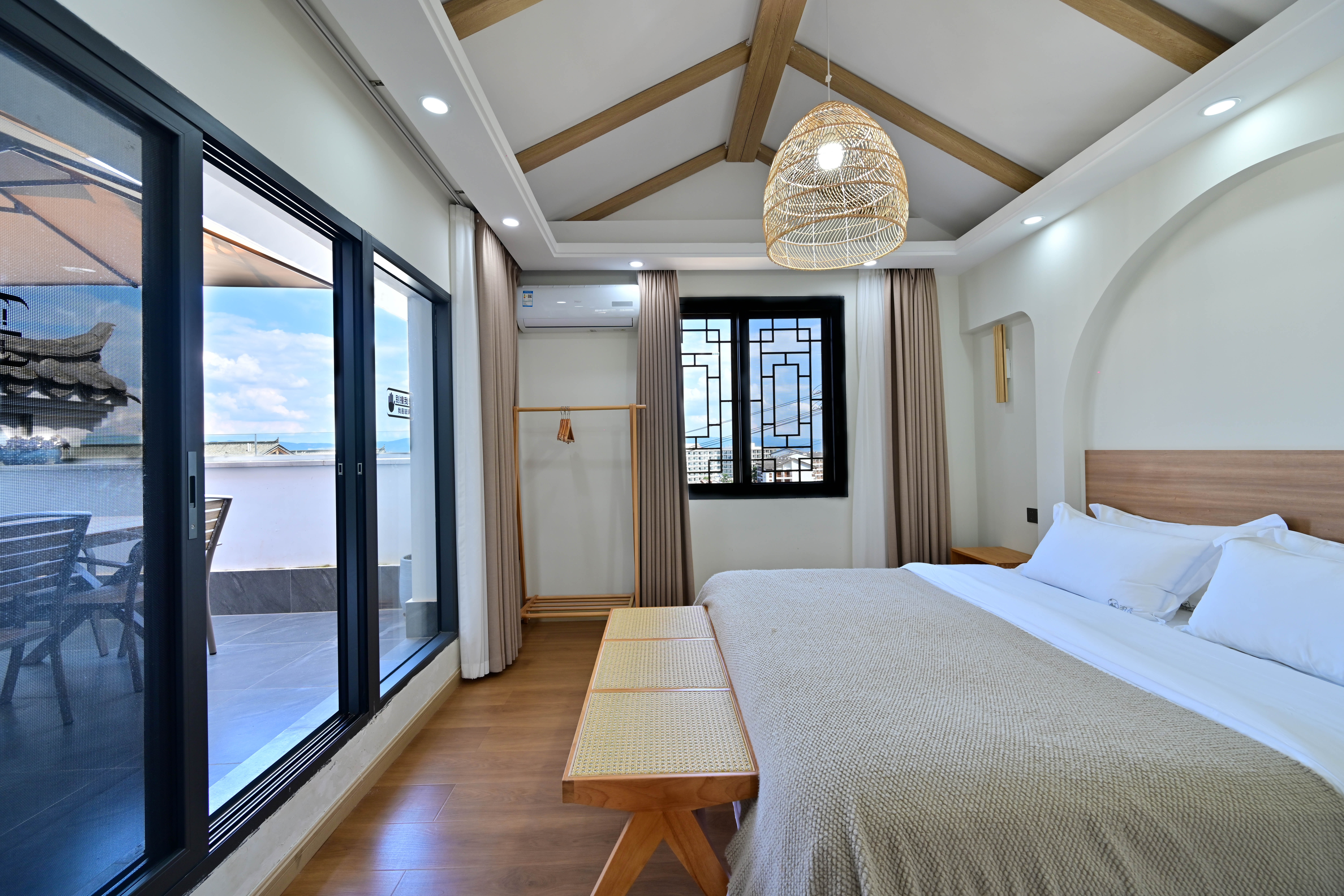 湖景露台亲子套房