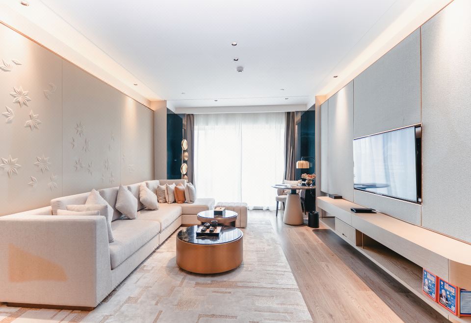 White Swan Hotel ZhanjiangSuperior Suite