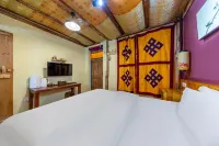 Tone · Chain · Poshtel (Lhasa Jokhang Temple Ancient City) Hotel a 