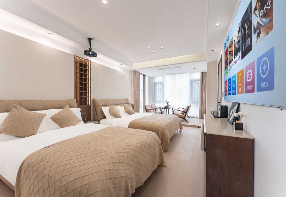 Moon's Mystery · Projection Parent-Child Family Room [Intelligent Guest Control + Electric Curtain + Smart Toilet + Floor-to-ceiling Windows]