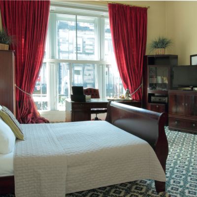 Junior Suite Thistle Hotel Promo Code
