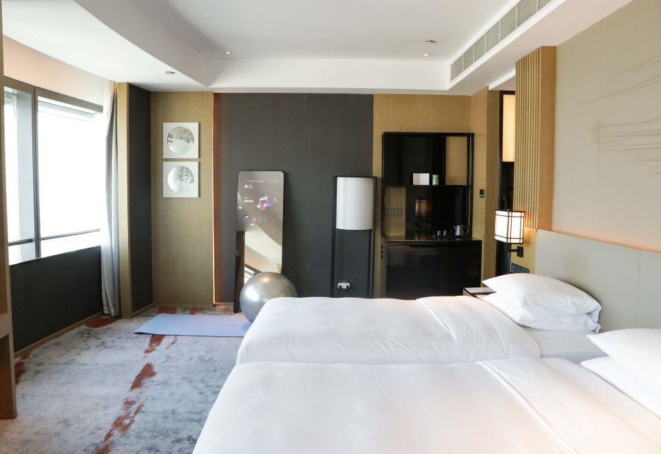 Suning Galaxy International Hotel XuzhouExercise Theme Room With 2 Beds