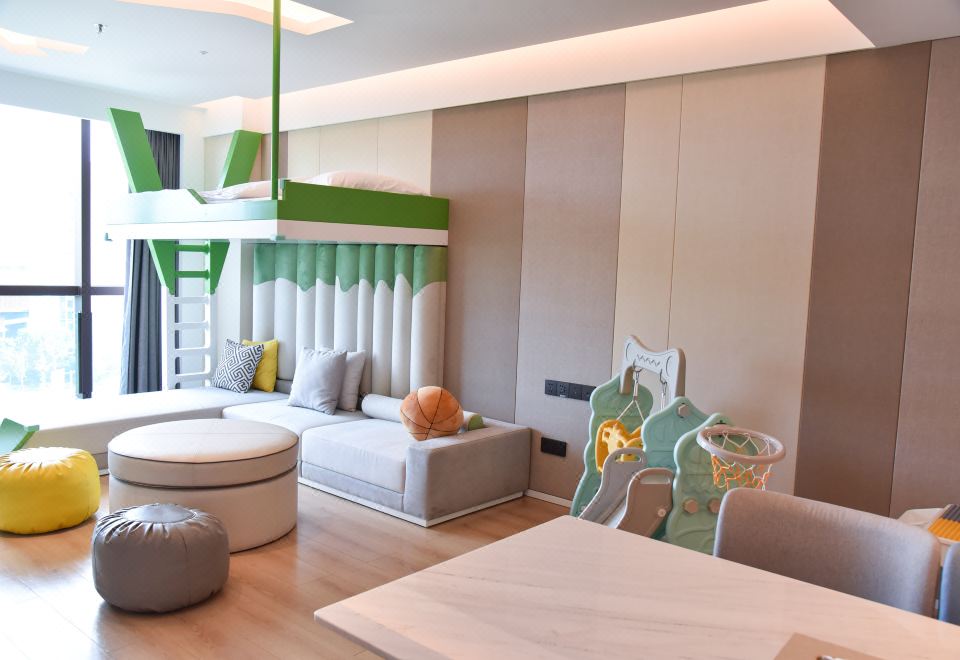 奇趣积木主题亲子套房