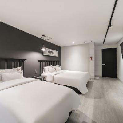 Business Twin + Ott Service (Double + Single) 구포역 아몬드 호텔 쿠폰