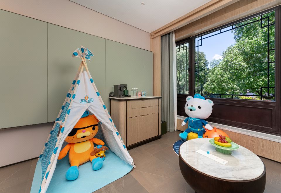 海底小縱隊親子房