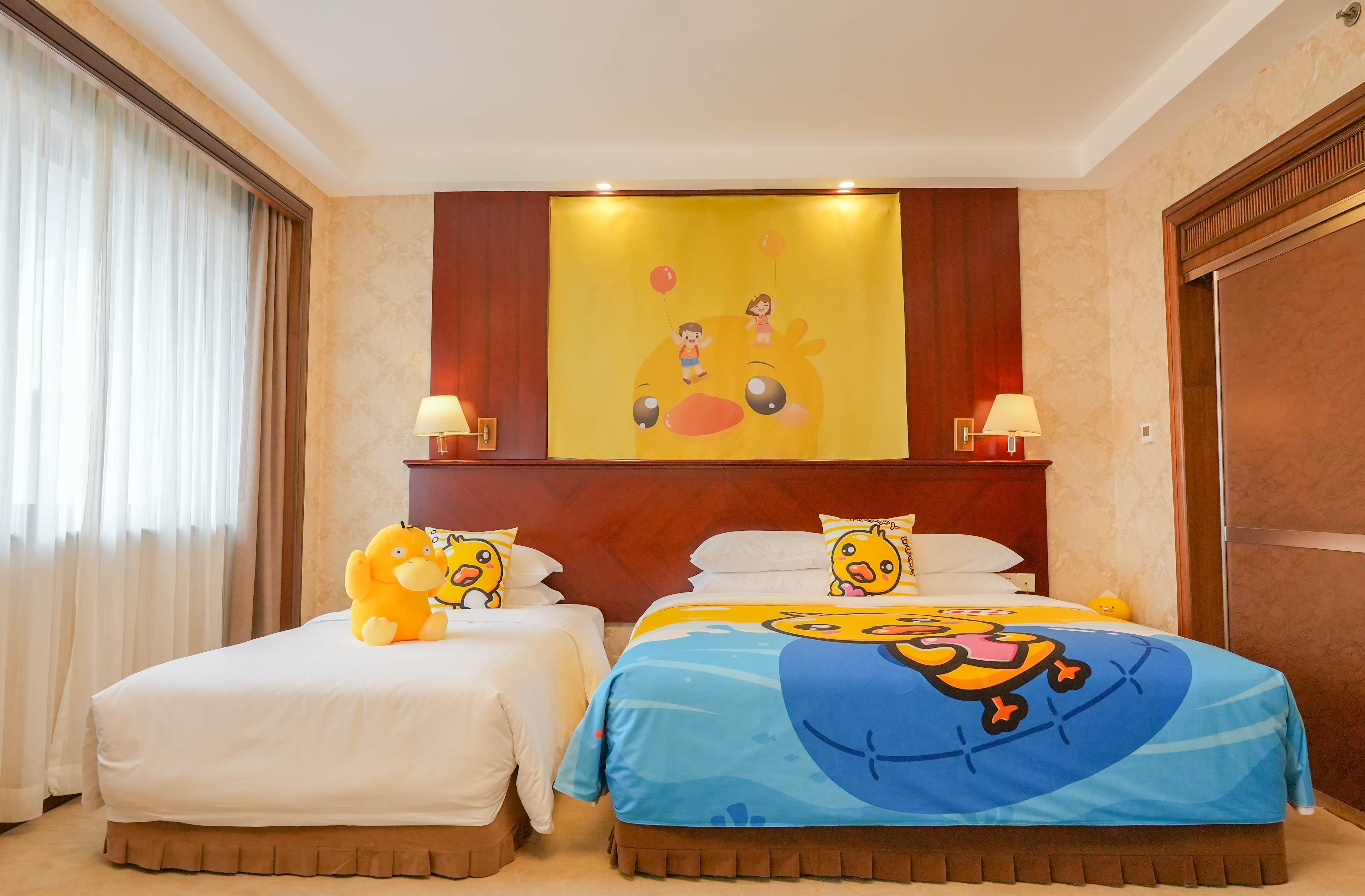 小黄鸭主题亲子房