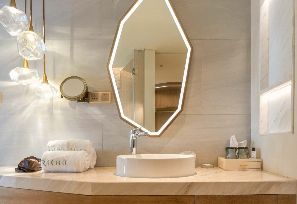 日出海景閨蜜雙床房