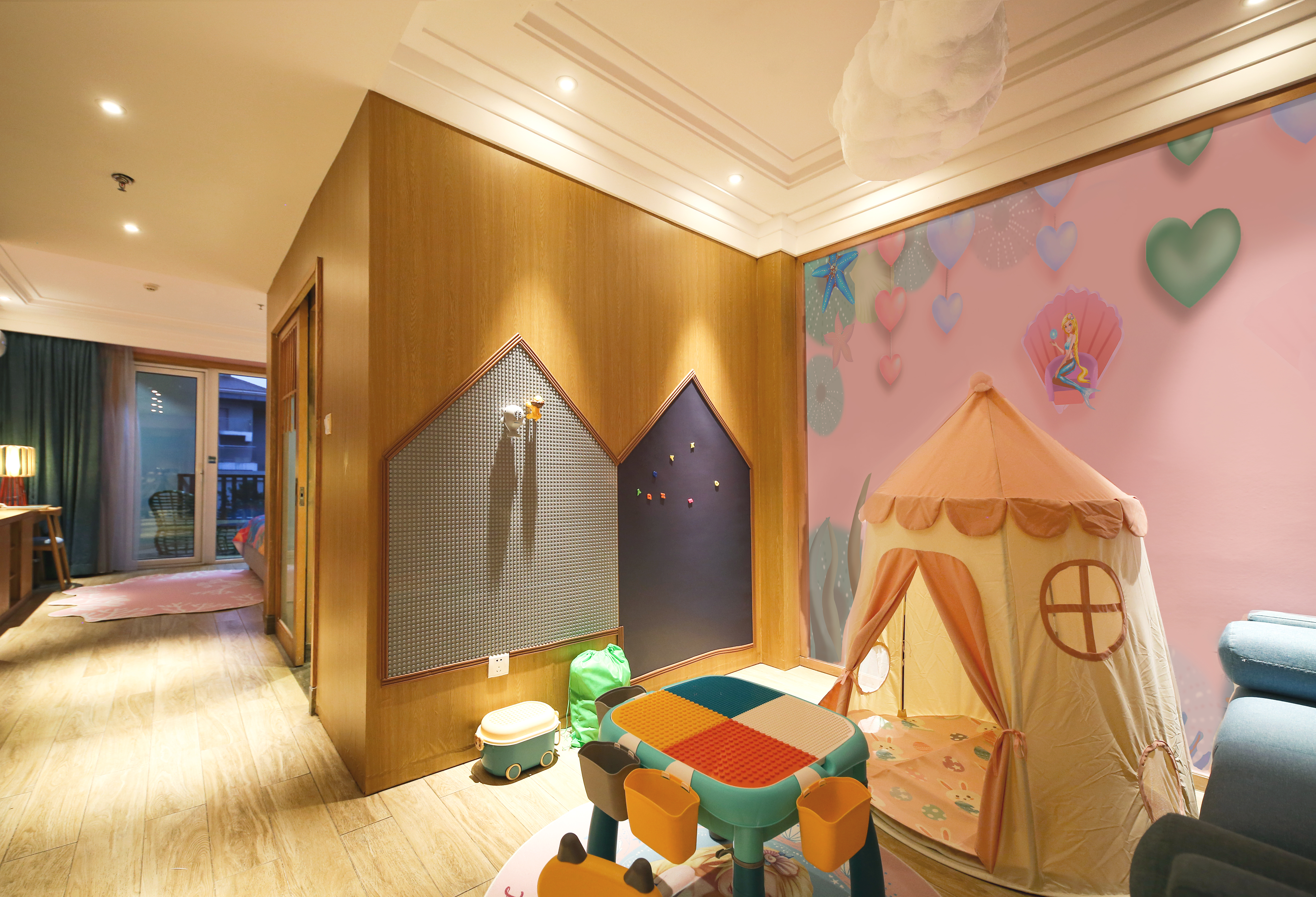 海洋主题园景公寓大床房