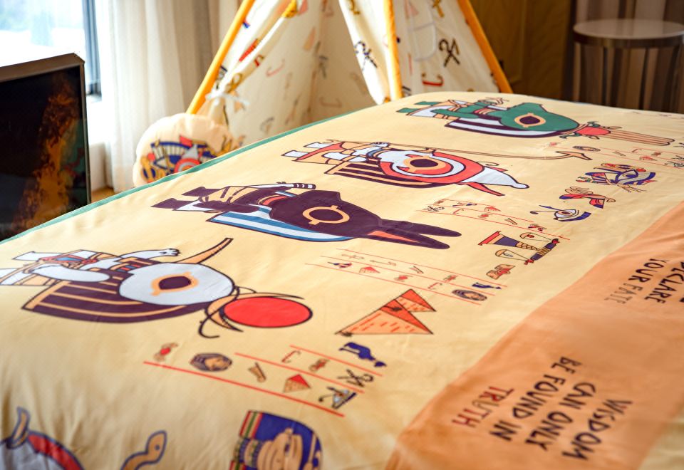 The Langham HefeiEgyptian Cute Gods Theme Room