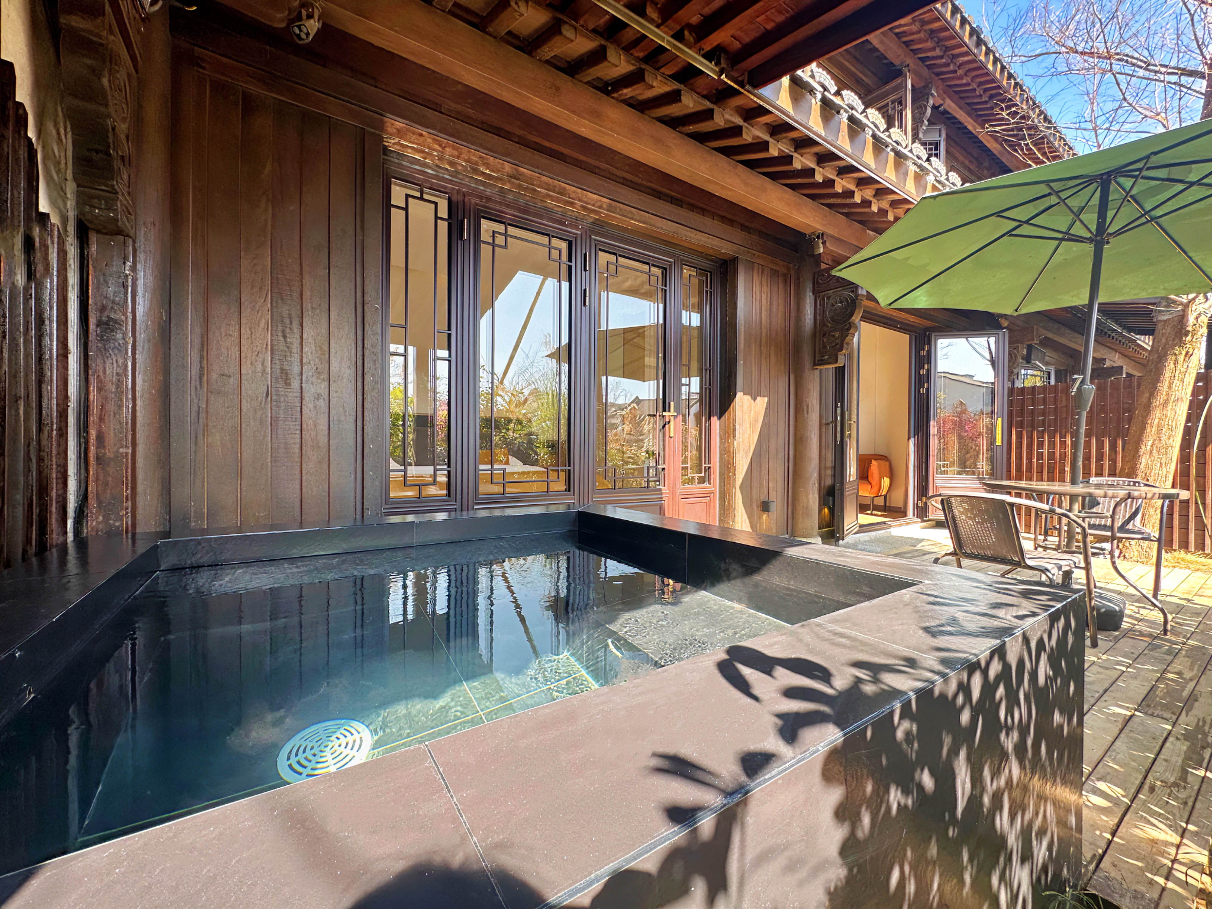 玉带河景庭院恒温私汤套房