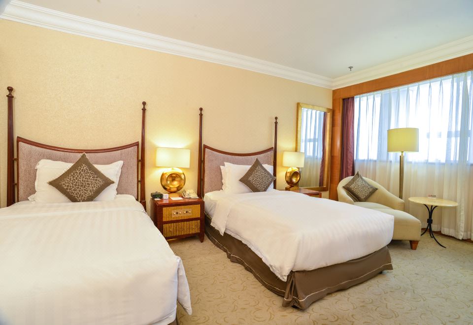 Crowne Plaza QingdaoCrowne Plaza Executive Room