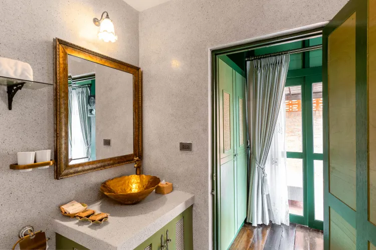 Vintage River View Villa With Plunge Pool