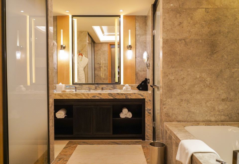 The Westin QingdaoWestin Twin Bed Room