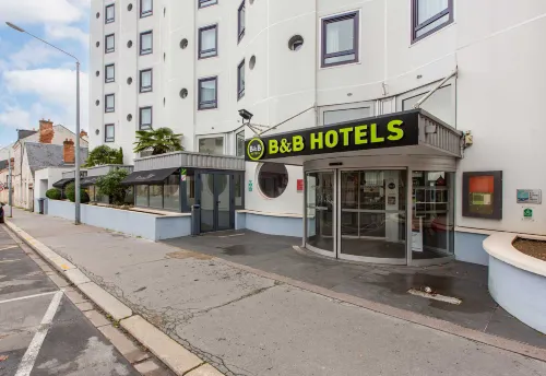B&B Hôtel Orléans Centre Foch