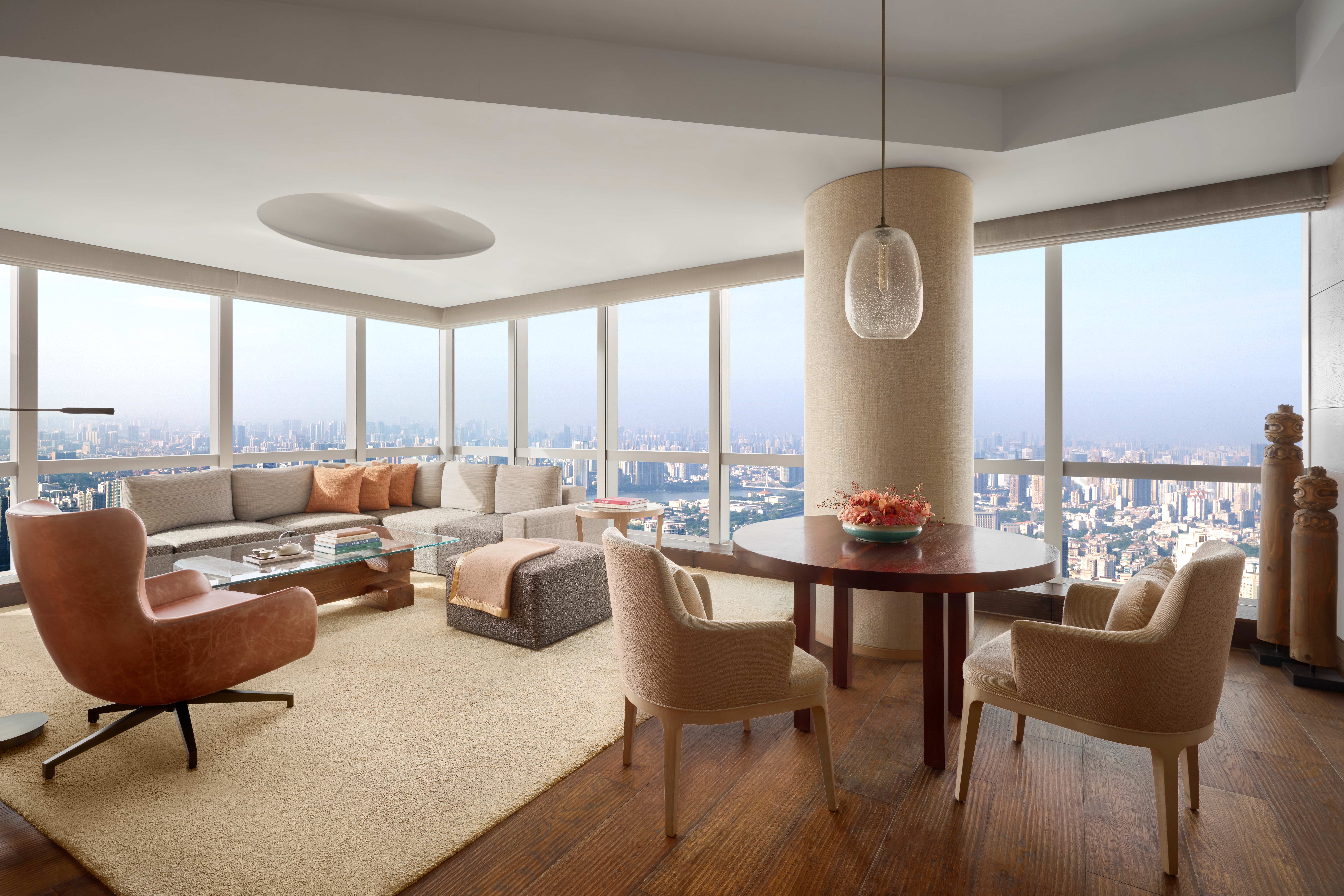 柏悅江景豪華套房（大床）