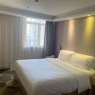 雅緻大床房 麗楓酒店（汕頭高鐵站紫雲心語店）優惠