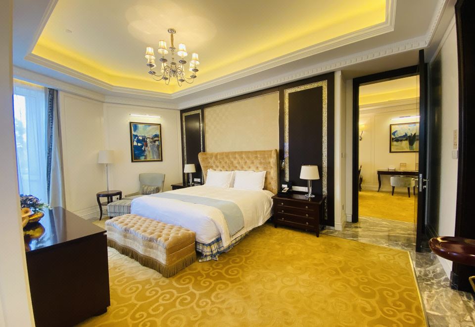 加床园景家庭阳台套房