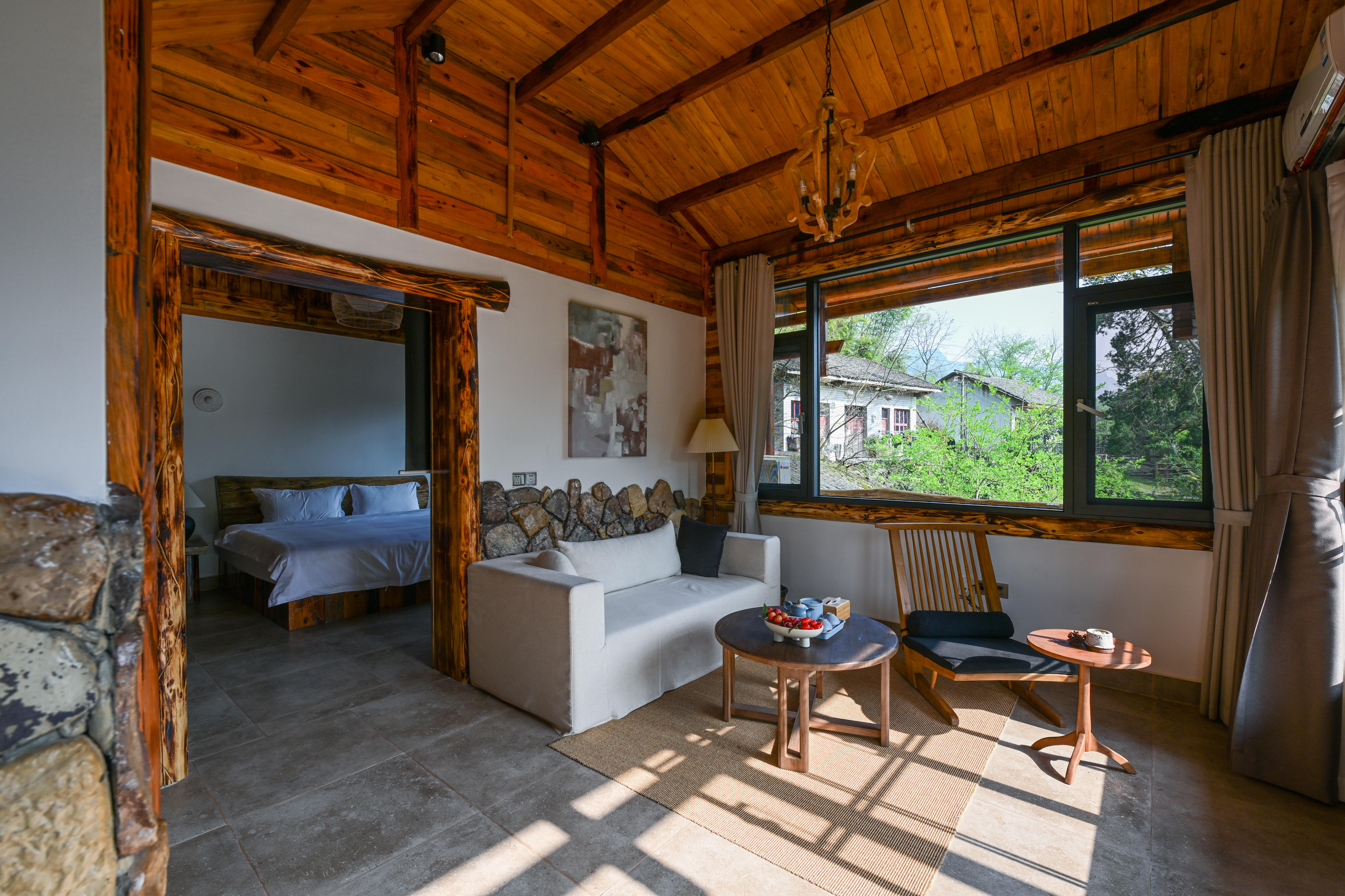 观荷房+超大会客厅+阳台观荷景