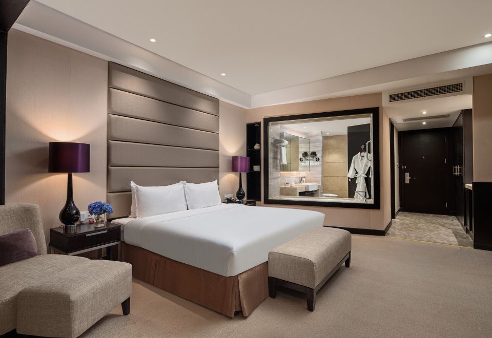 行政豪华大床房