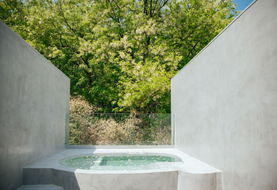 Zhi Resort BeijingBalcony Room With Private Hot Spring