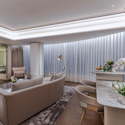 豪華套房（獨立會客室、Mini吧、弧形浴缸） 廣州華軒美輪美奐飯店優惠