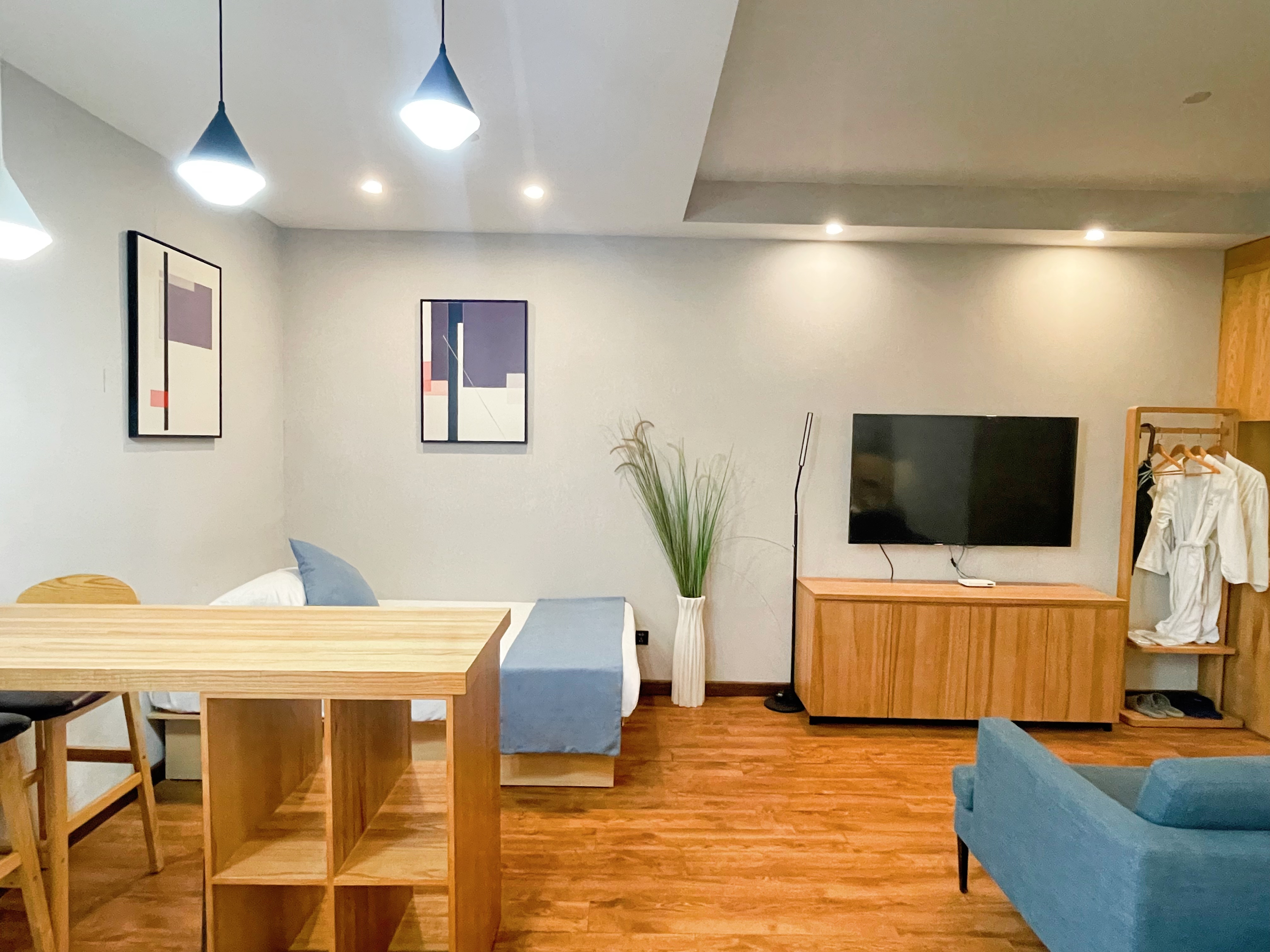 精选亲子房（静享时光+投屏电视+阿道夫洗护套装）