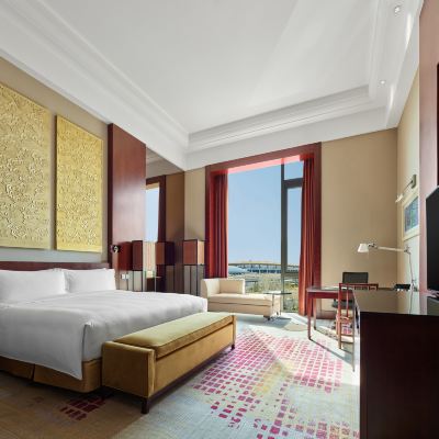 豪華大床房 北京首都機場希爾頓飯店優惠