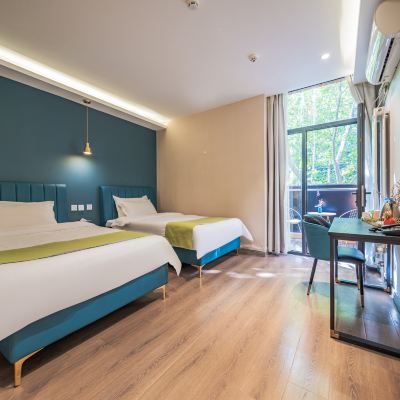 陽台雙床房（露天陽台+零壓床墊） 梧桐宿·精選設計師飯店（西安鐘鼓樓大差市地鐵站店）優惠