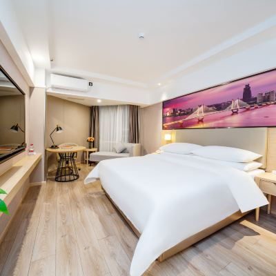 商務大床房（靜謐舒適+電視可投屏） 維也納飯店（深圳梅林店）優惠