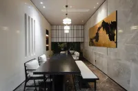 Dragon Ease Hotel Luzhai Square Branch