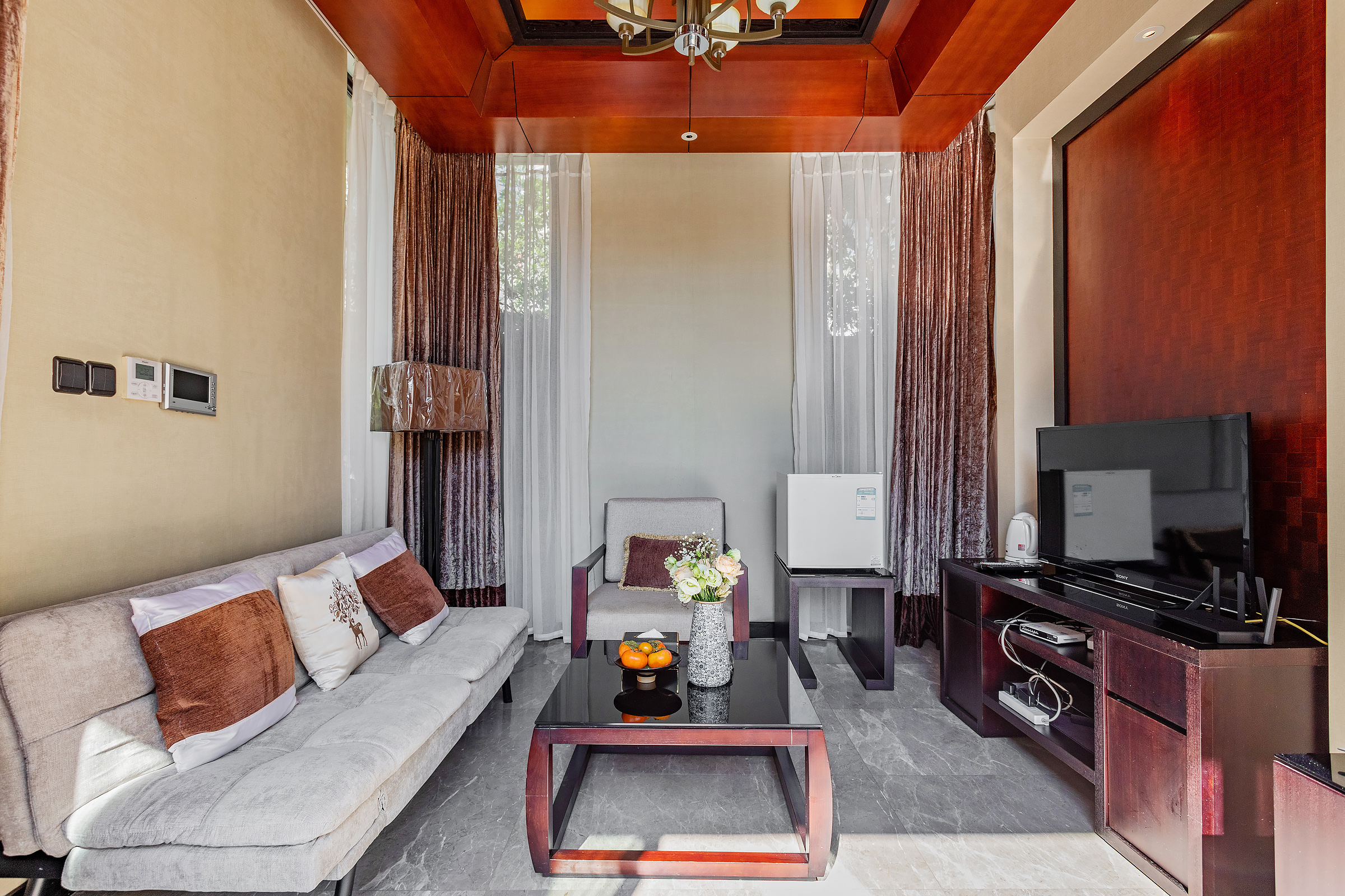 私家泳池别墅·一室一厅