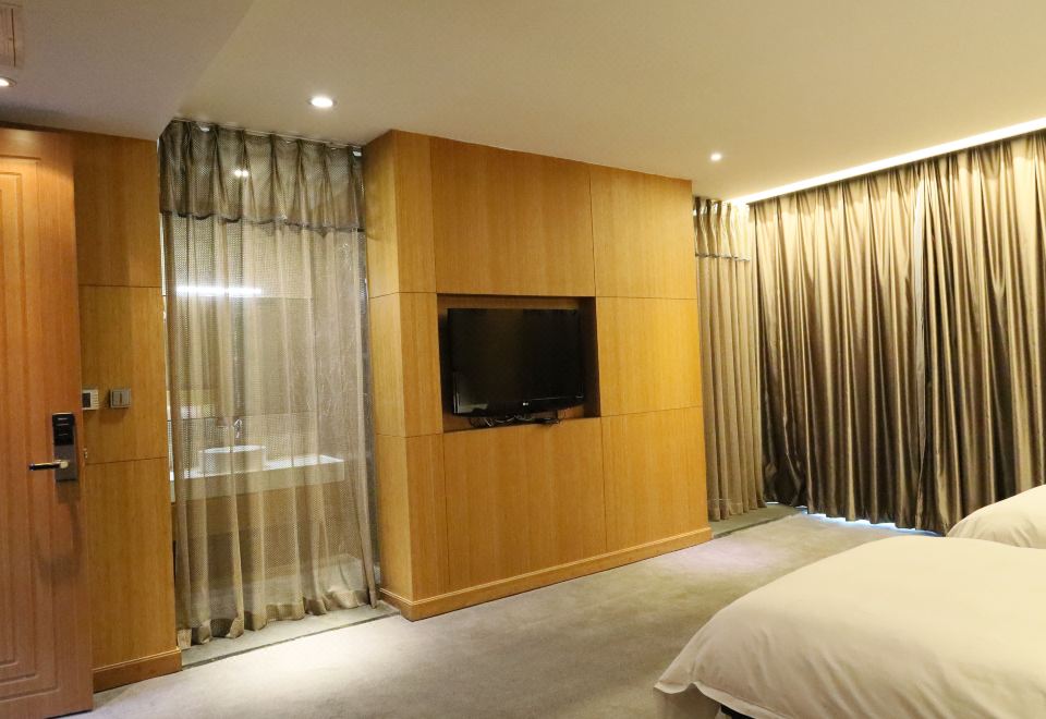 世博園景--商務雙床房