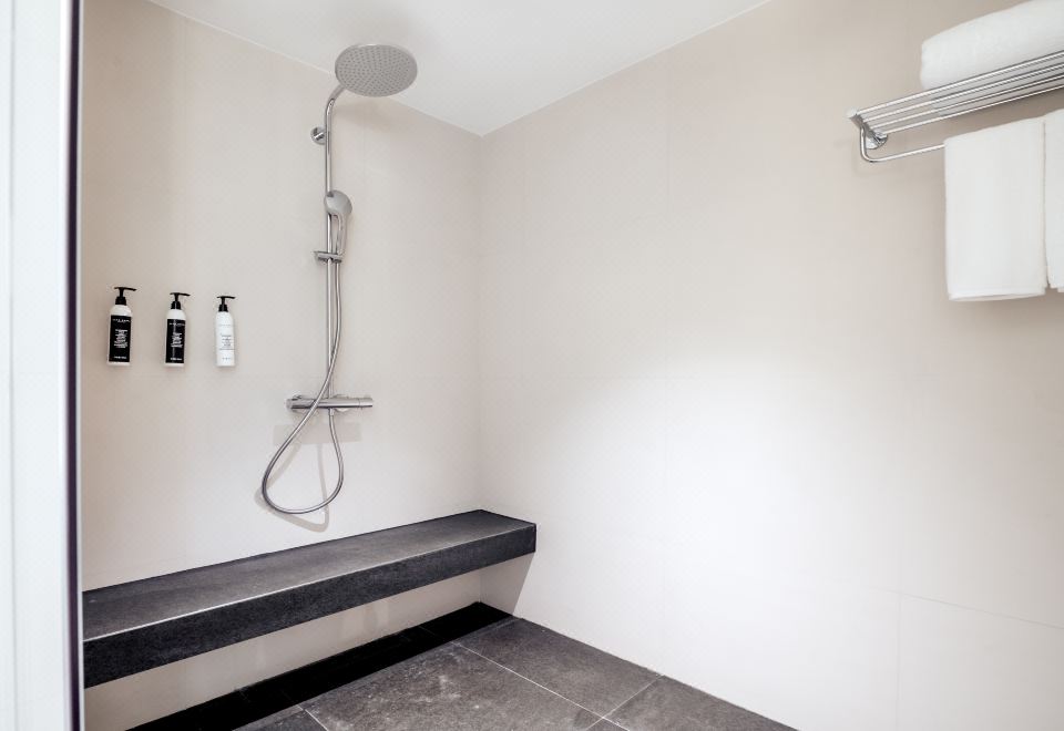 L8·大床房（輕奢風）