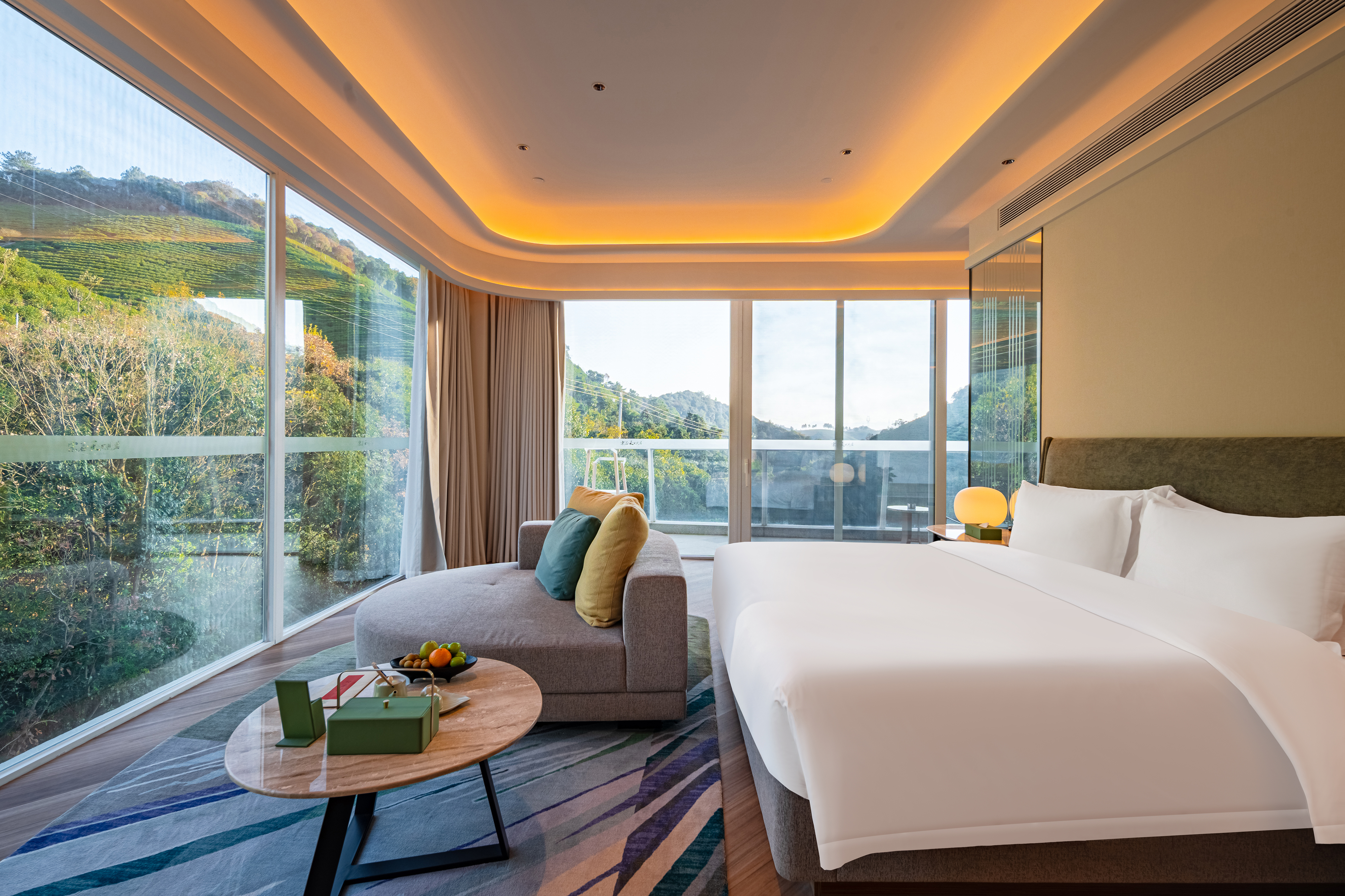 HenTiQue Resort Anji·Mountain View RetreatPremier Panoramic Double Bed Room (Wangshanlou)