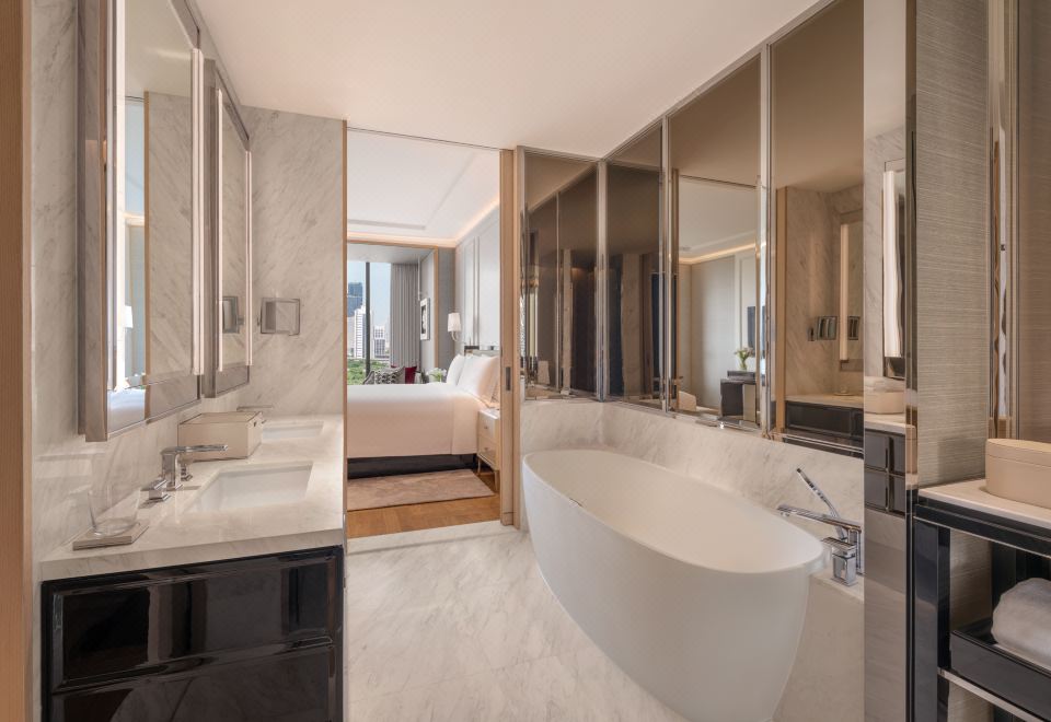 俱乐部大床房（带阳台可享用酒廊）