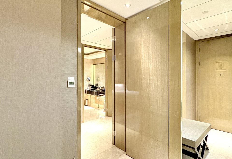 尊享无障碍房（超宽门+辅助扶手+联通房）