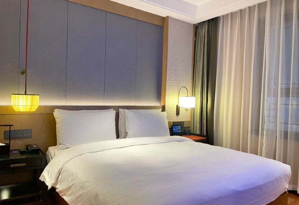 Beijing Gulou courtyard MANXIN HotelElegant Queen Room